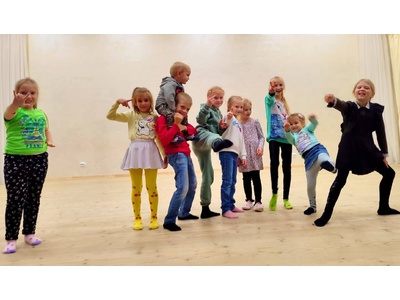 А у нас сегодня теплая и позитивная творческая встреча юных чтецов \u0022Золотые мотивы\u0022